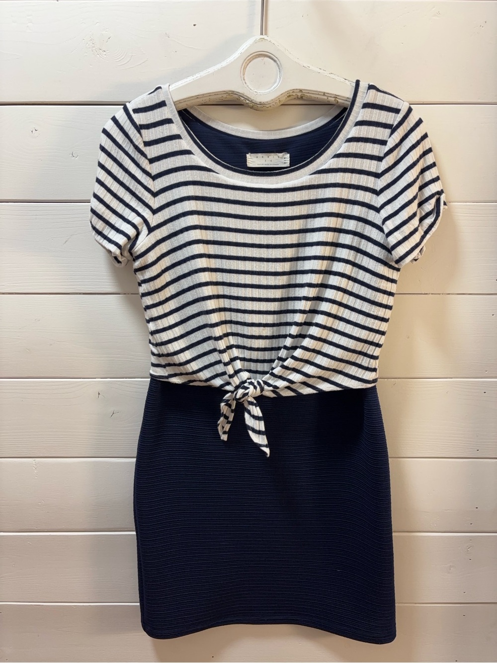 ANNIE 50 Navy & White Striped Tie Front Dress Size M